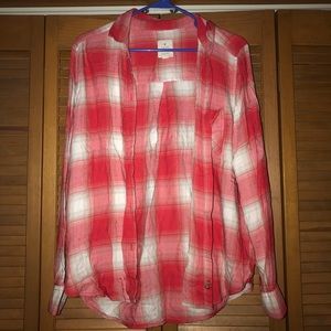 American Eagle Plaid Button-up Shirt